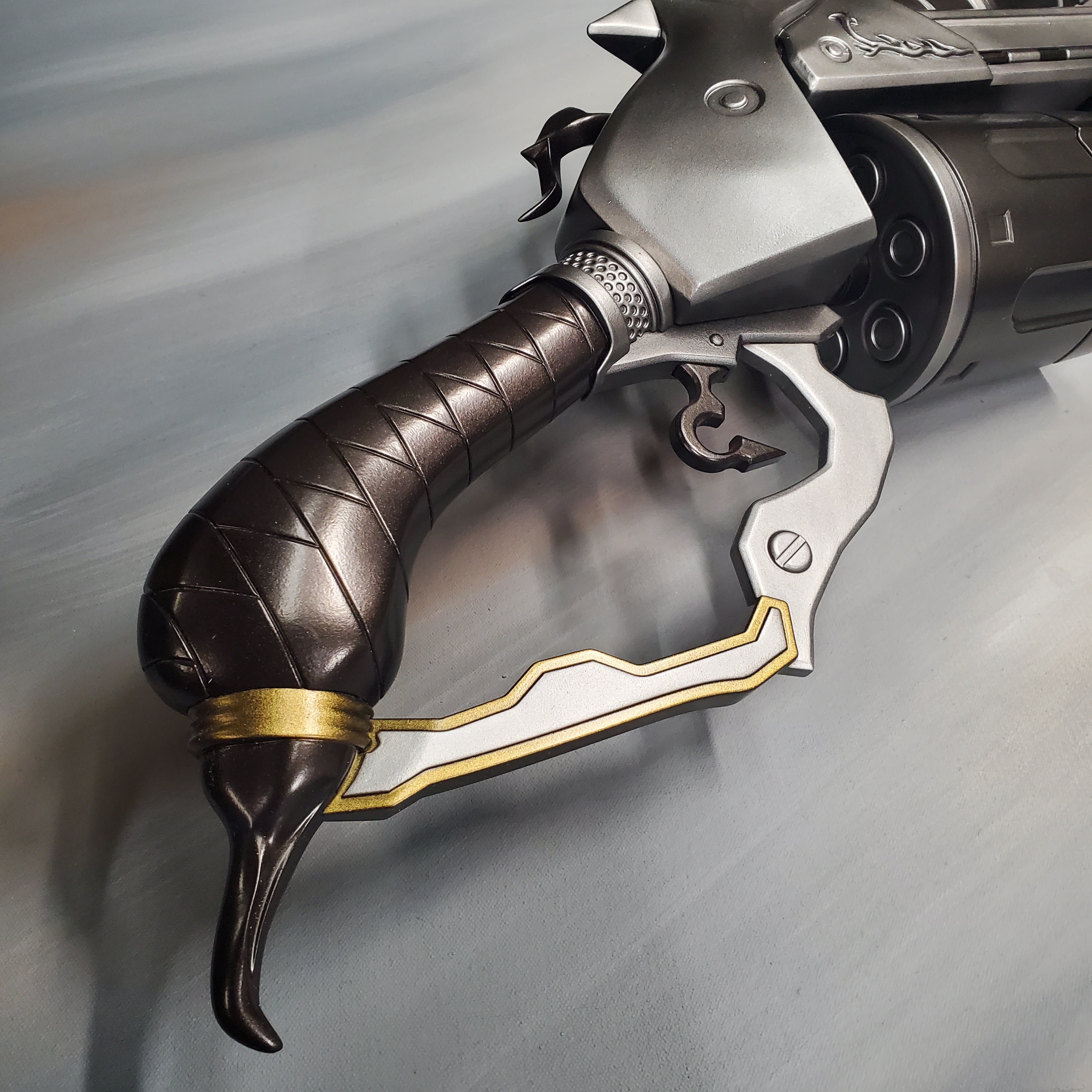 Final Fantasy XIV gunblade cosplay prop finished replica
